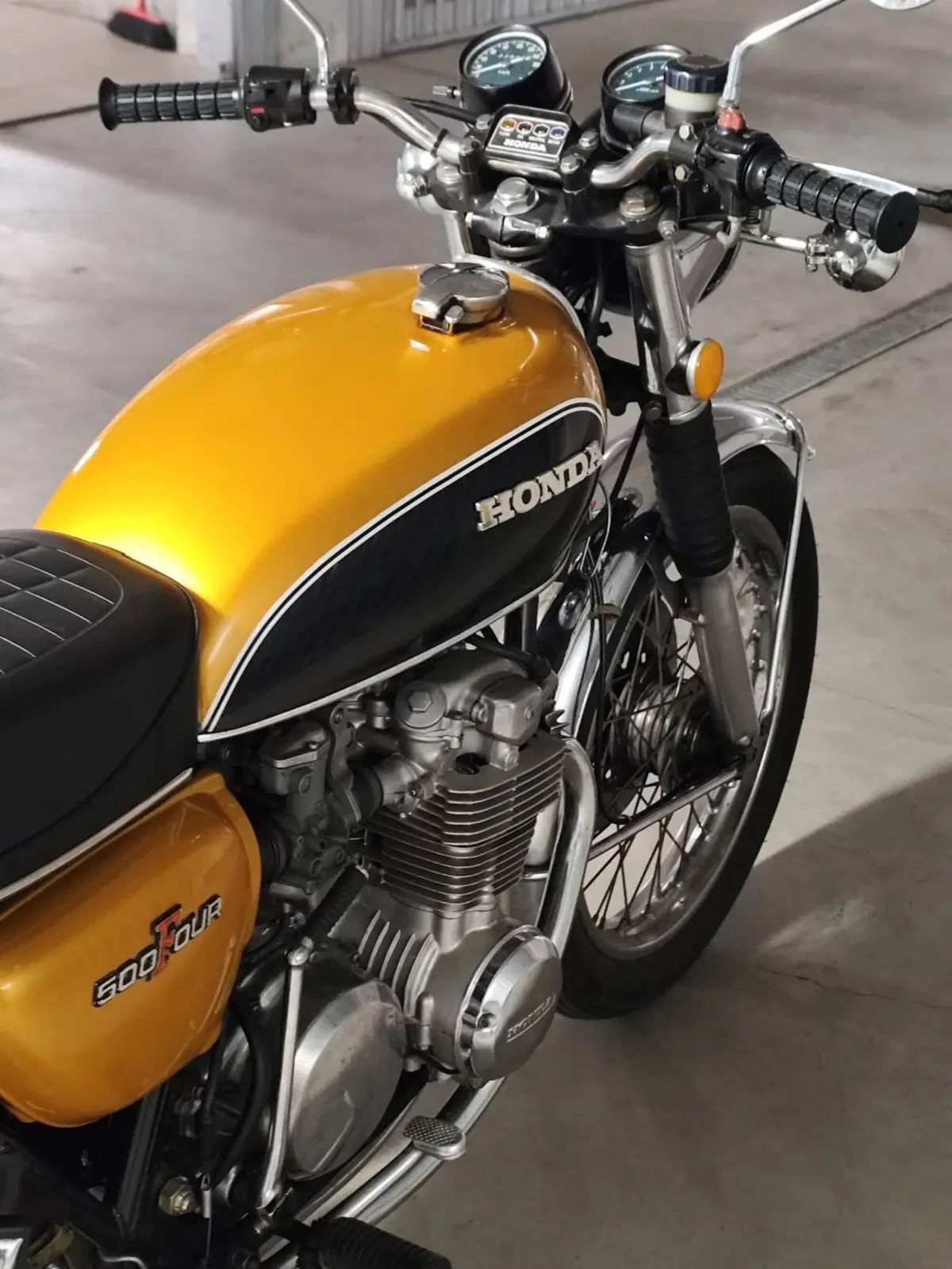 Honda CB 500 Four (2)