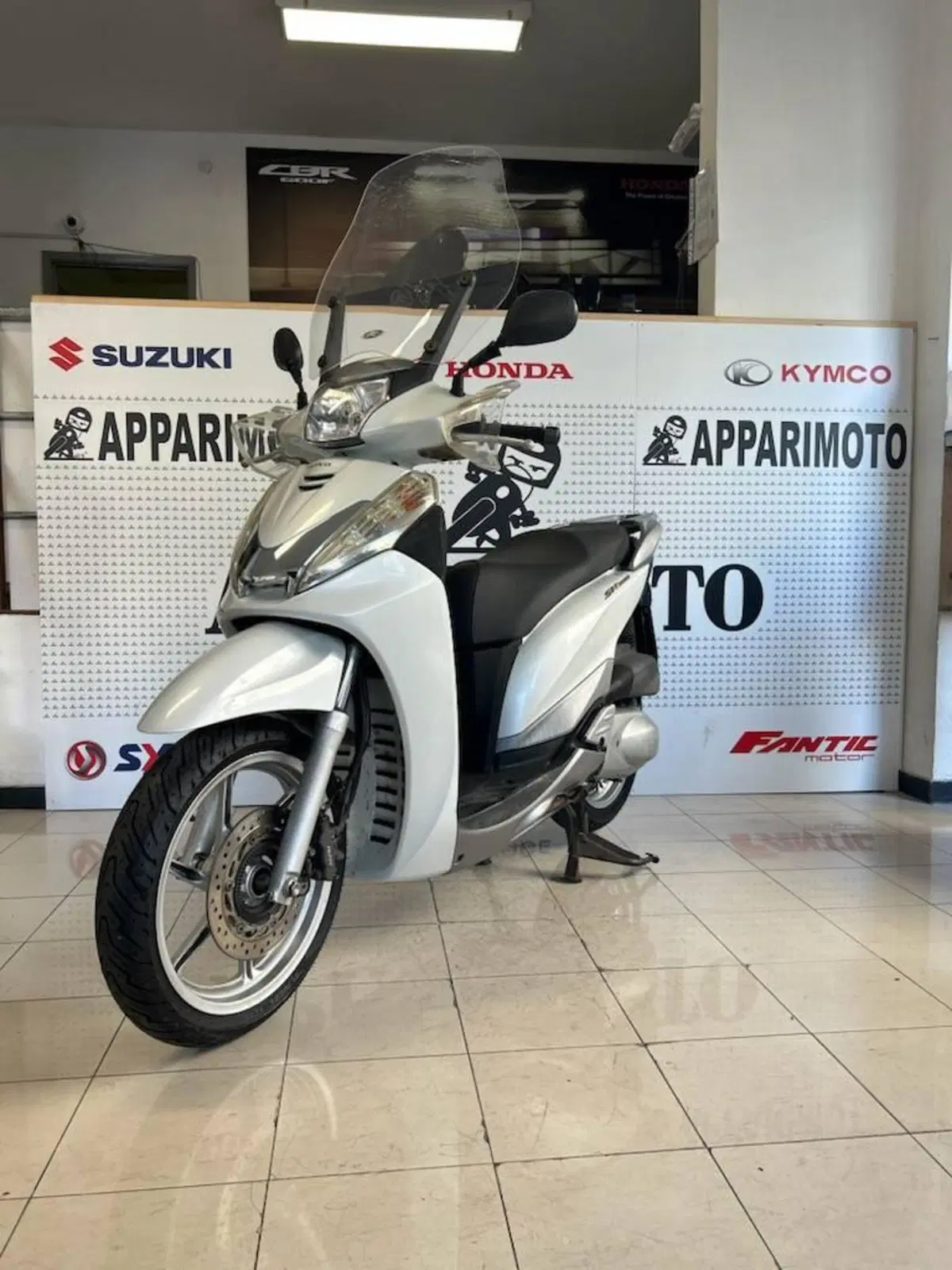 Honda SH 300 i ABS (2013 - 14) (3)