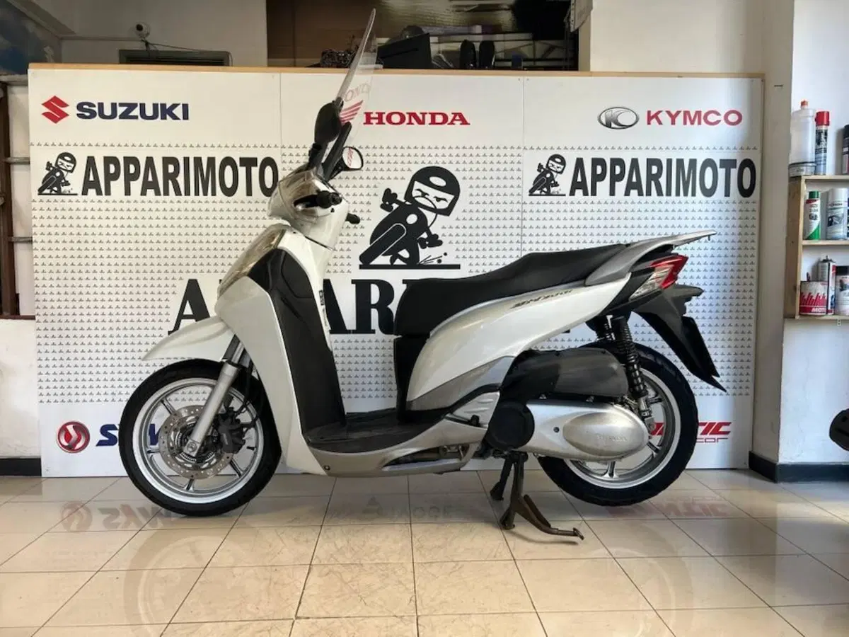 Honda SH 300 i ABS (2013 - 14) (4)