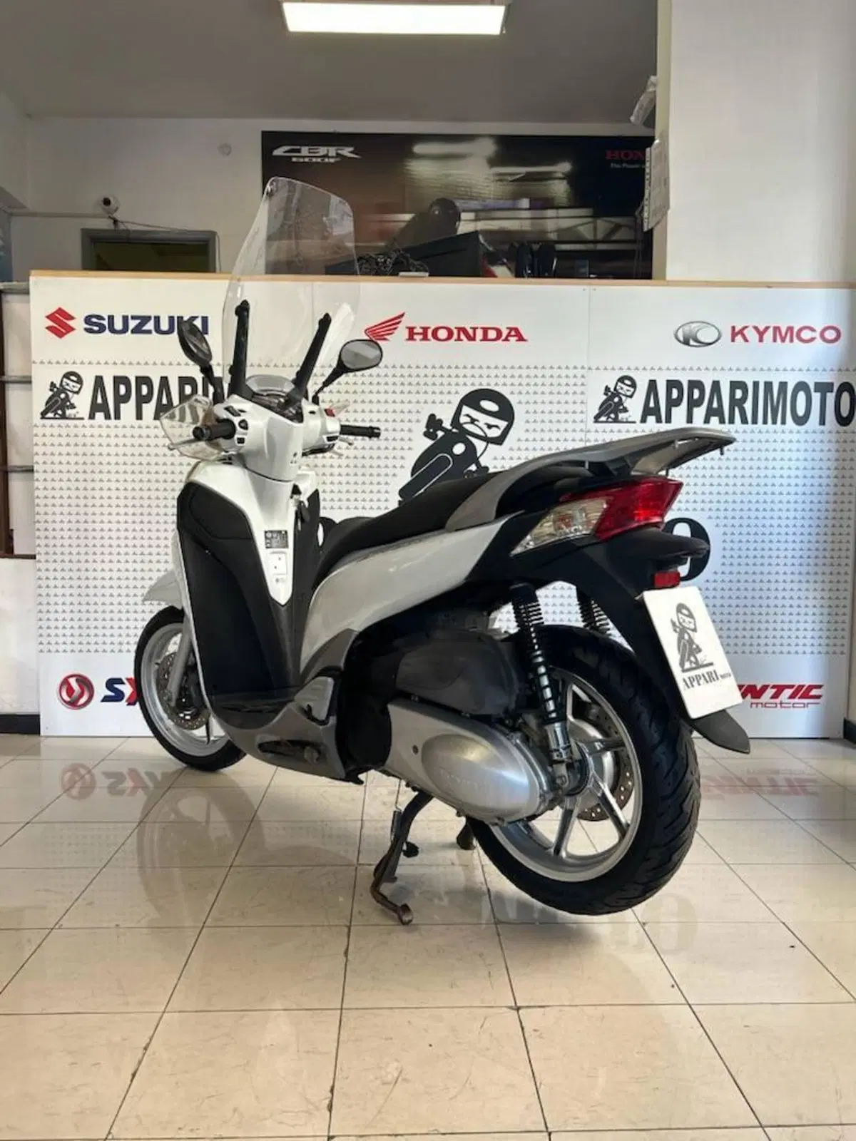 Honda SH 300 i ABS (2013 - 14) (5)