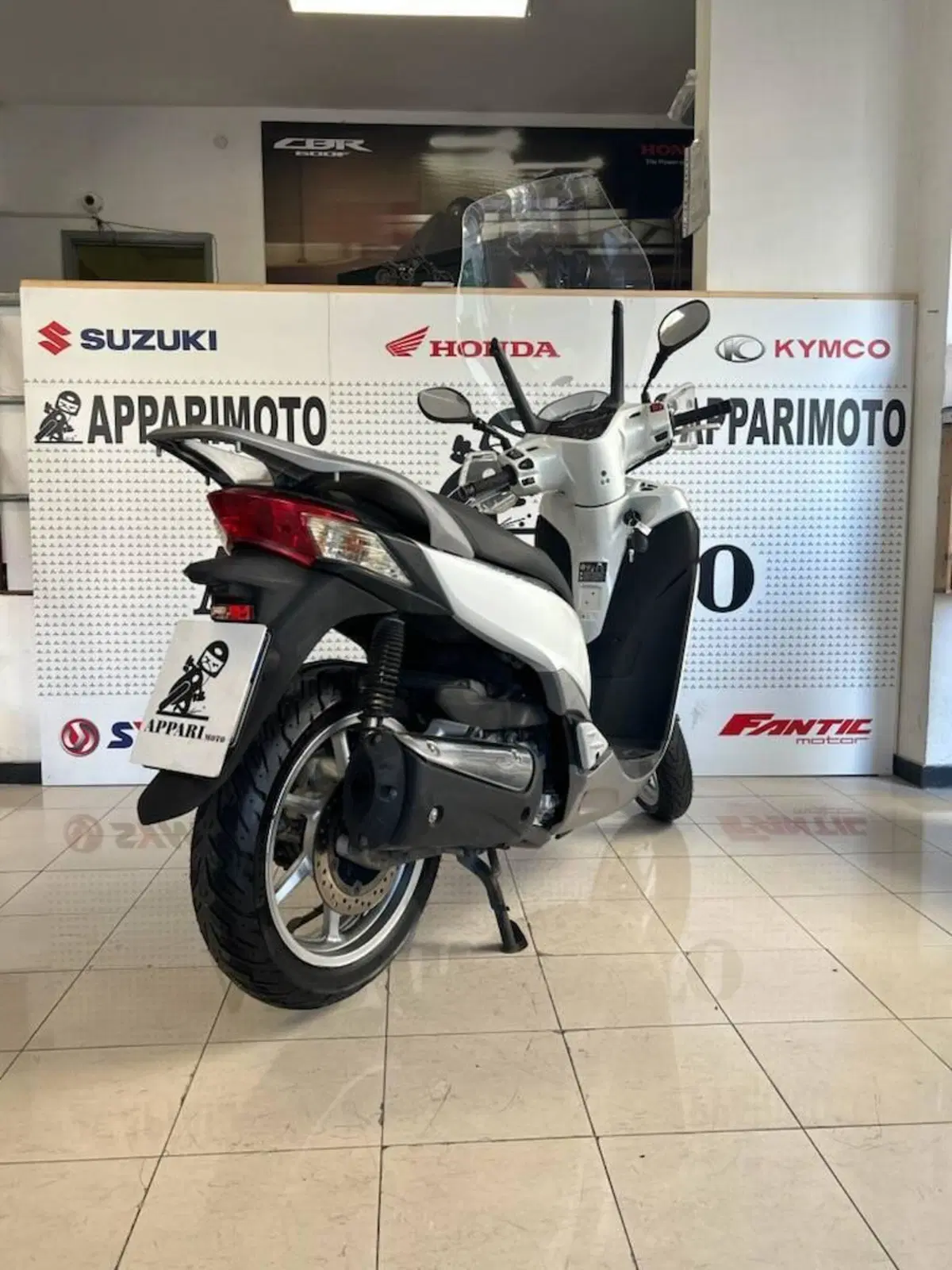 Honda SH 300 i ABS (2013 - 14) (6)