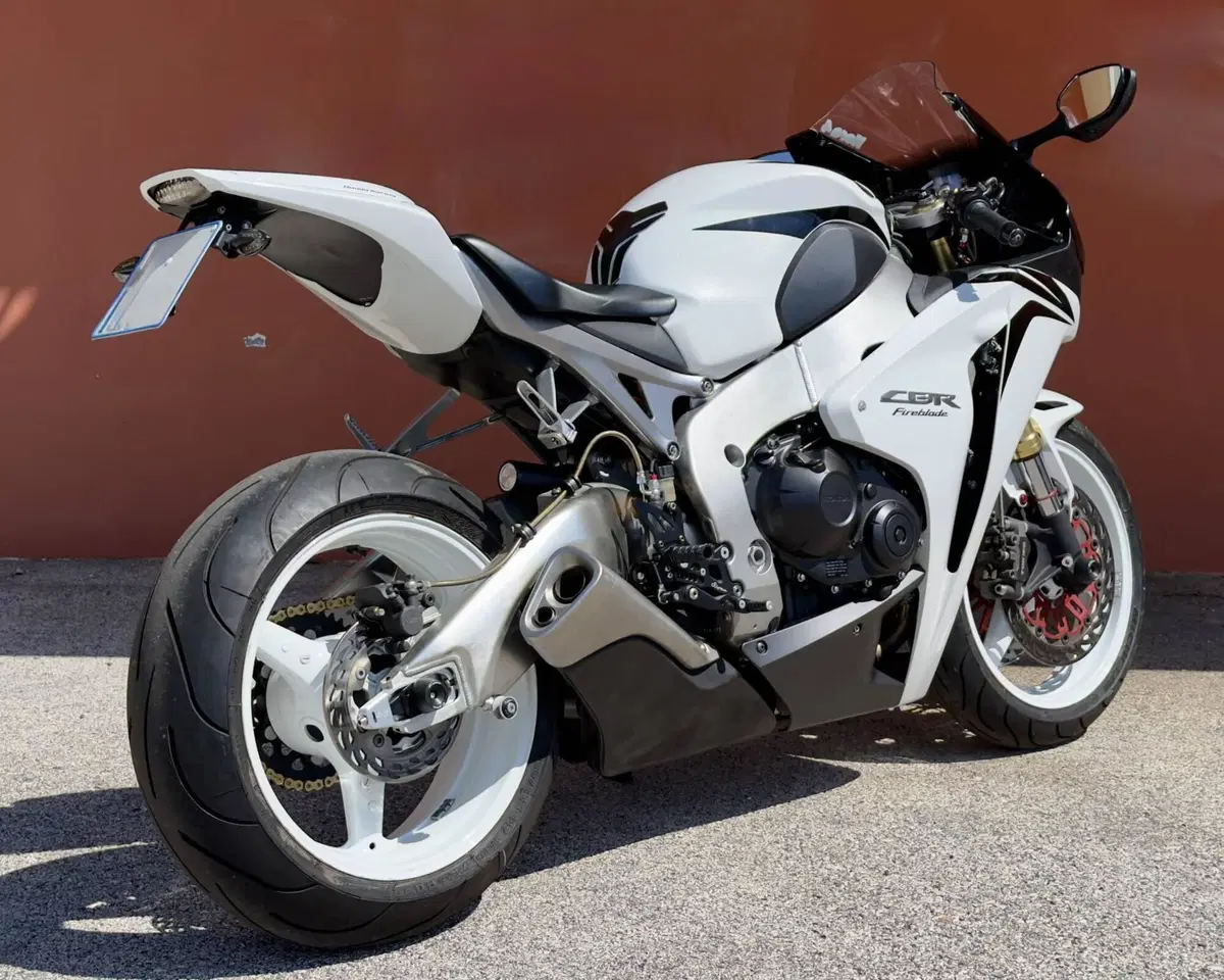 Honda CBR 1000 RR Fireblade (2008 - 11) (5)