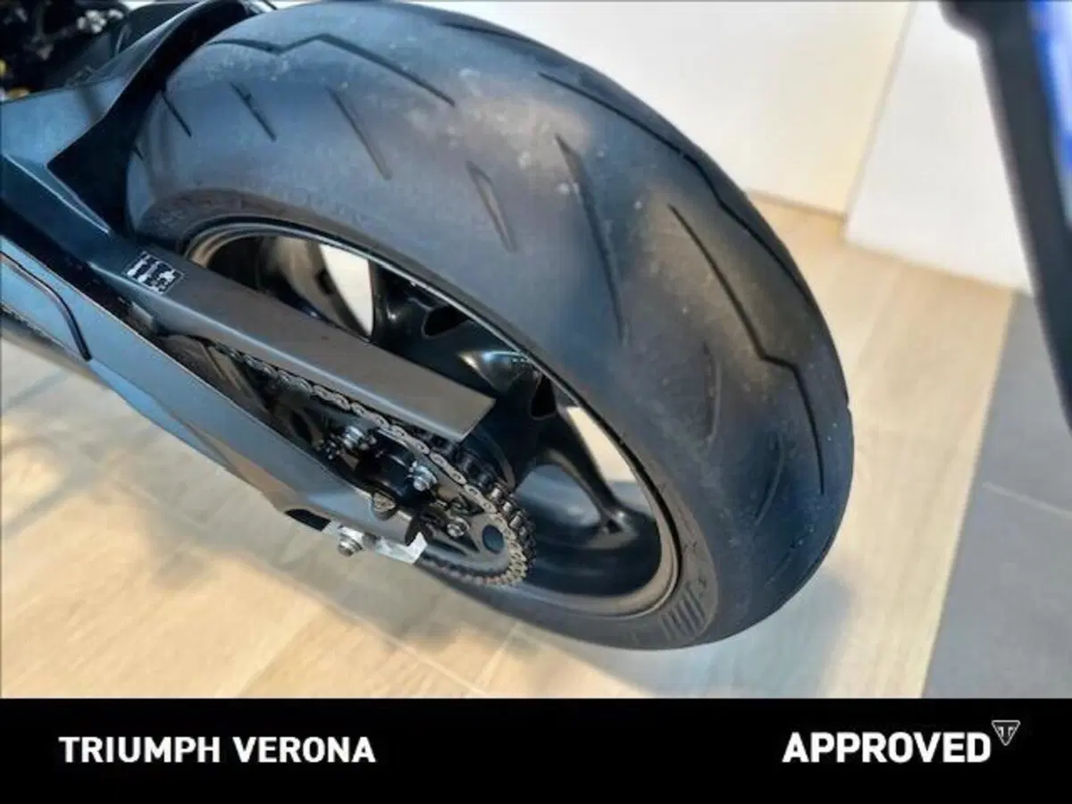 Triumph Street Triple 765 RS (2023 - 26) (14)