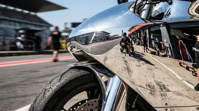 La trasformazione di Bandit9: la Ducati Monster 821 diventa un capolavoro futuristico
