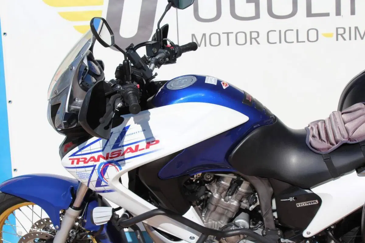 Honda Transalp XL 700 V ABS (2007 - 2013) (3)