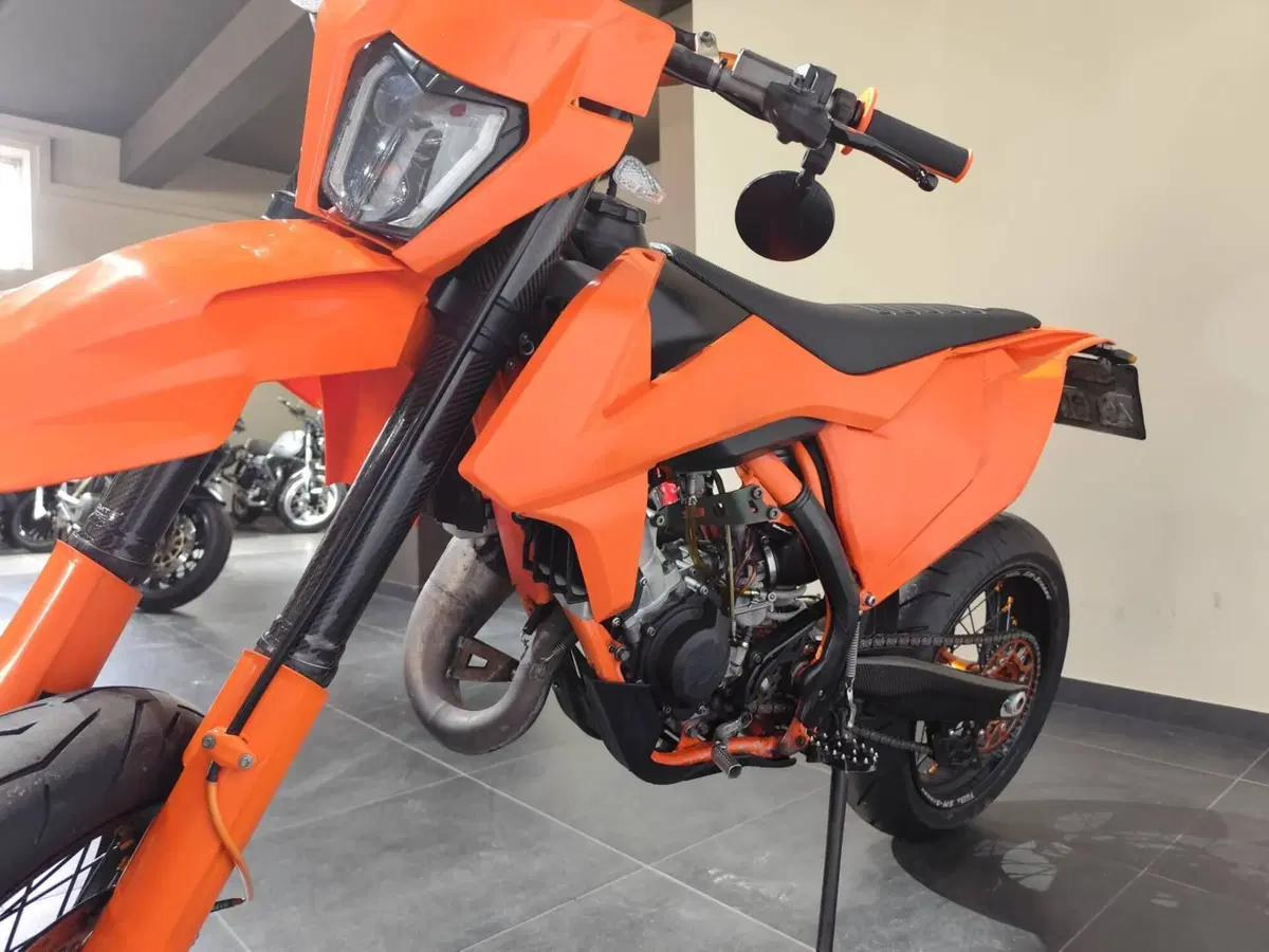 KTM 125 SX (2023) (6)
