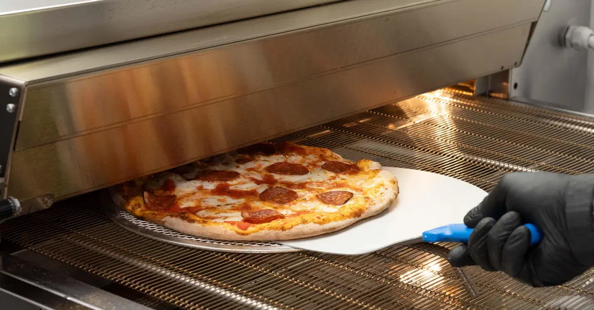 Perch&eacute; siamo andati in un'azienda iper tecnologica per... Mangiare una pizza?