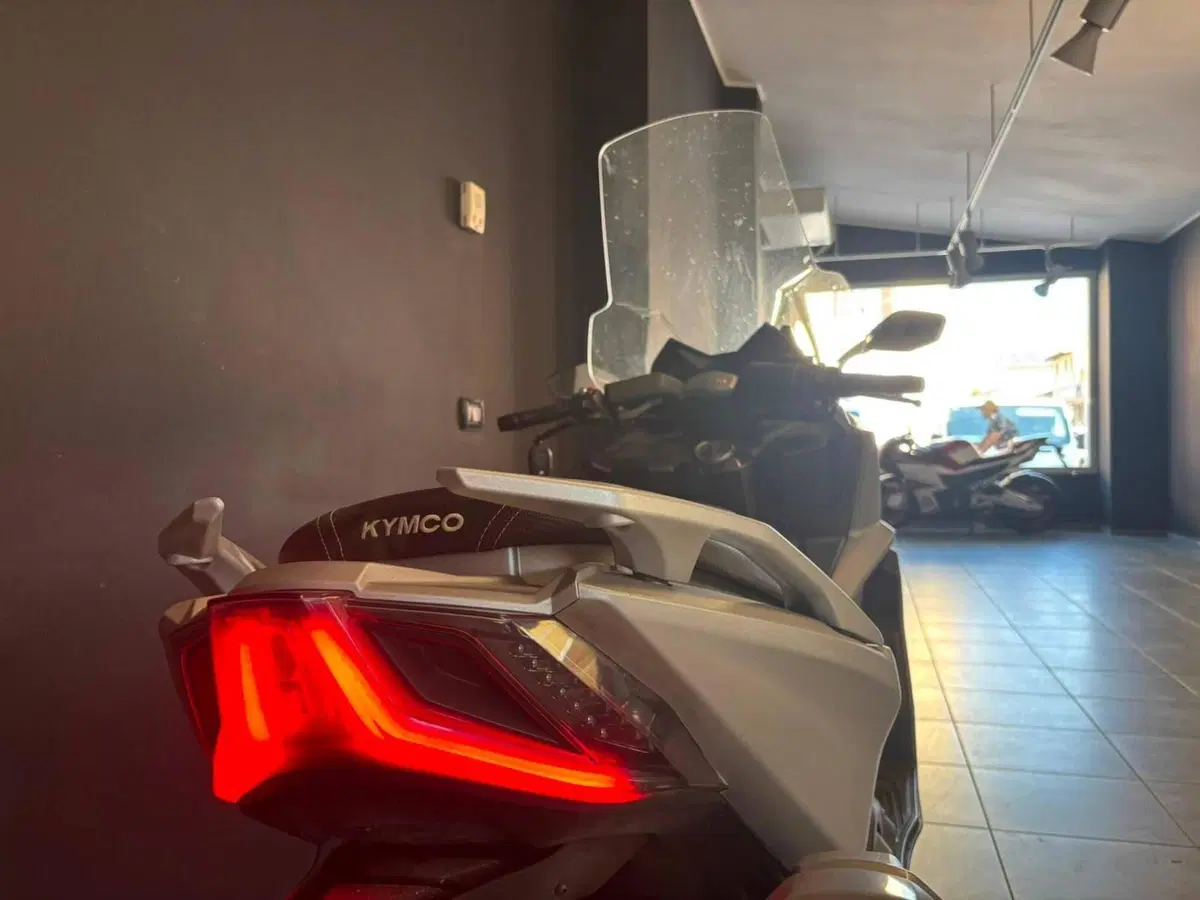 Kymco AK 550 (2017 - 19) (7)