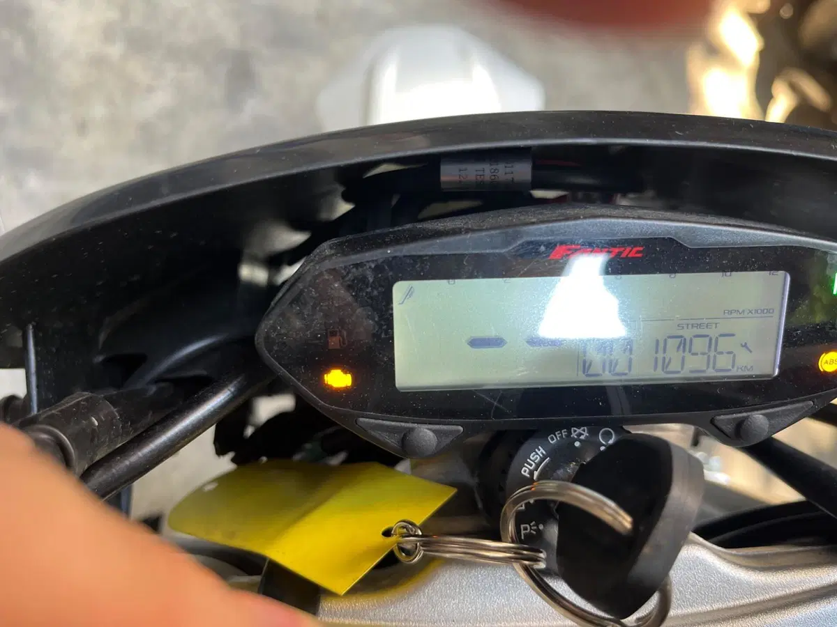 Fantic Motor XEF 125 Performance (2025 - 26) (8)
