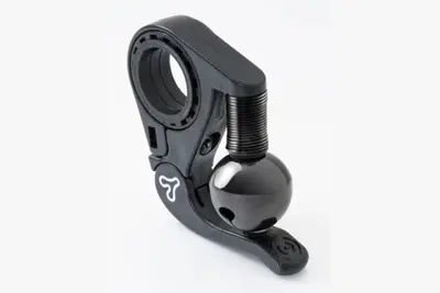 Un'idea dal Giappone: la campanella da moto per avvisare gli animali selvatici