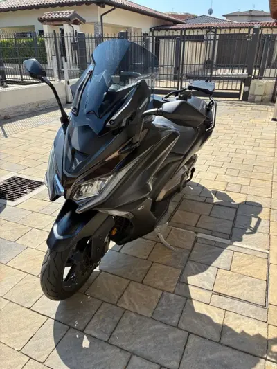 Kymco AK 550 (2017 - 19) usata