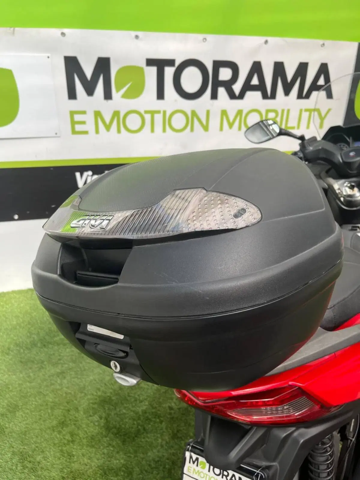 Kymco X-Town 300i ABS (2016 - 20) (8)