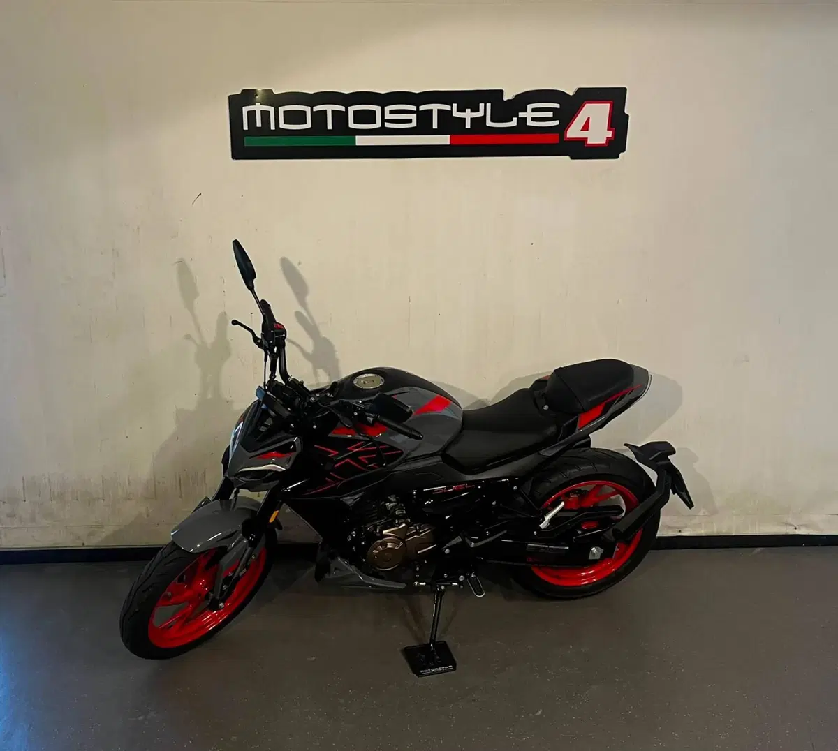 Kl Duel 125 (2025 - 26) (2)
