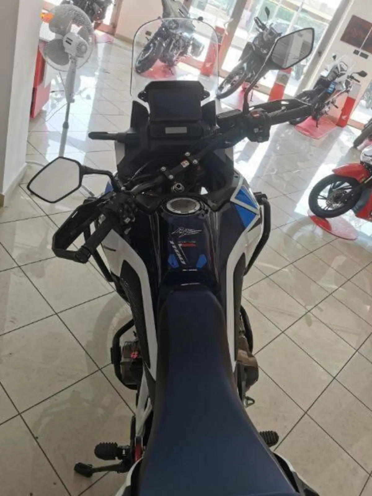 Honda Africa Twin CRF 1100L DCT (2022 - 23) (2)