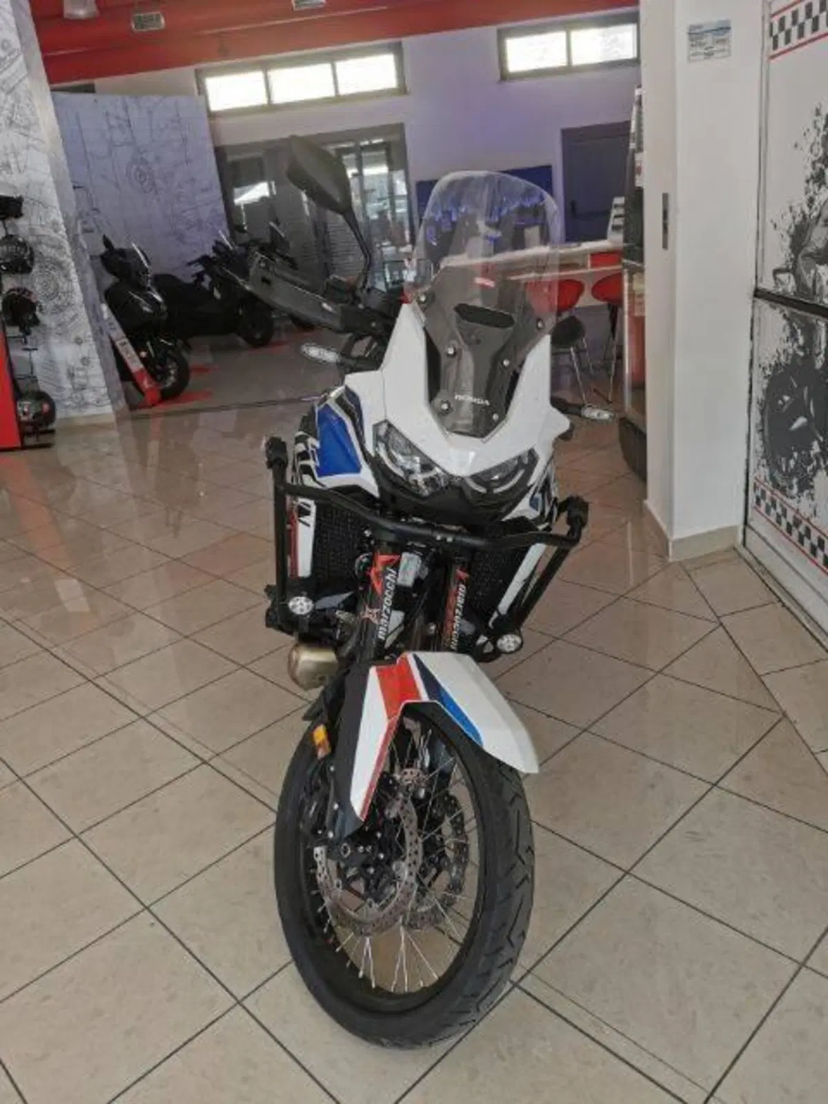 Honda Africa Twin CRF 1100L DCT (2022 - 23) (4)