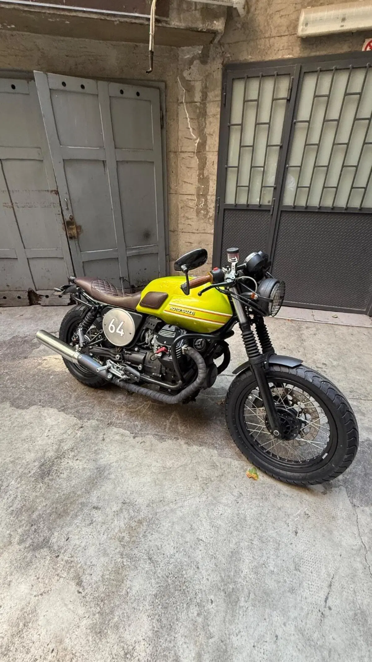 Moto Guzzi V7 Cafè Classic (2009 - 12) (4)