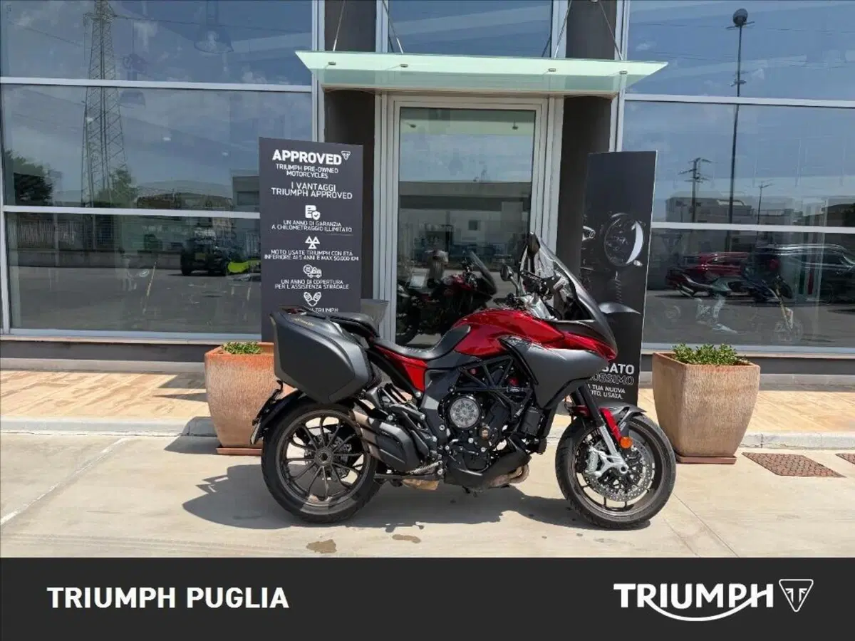 MV Agusta Turismo Veloce 800 Lusso SCS (2021 - 26) (4)