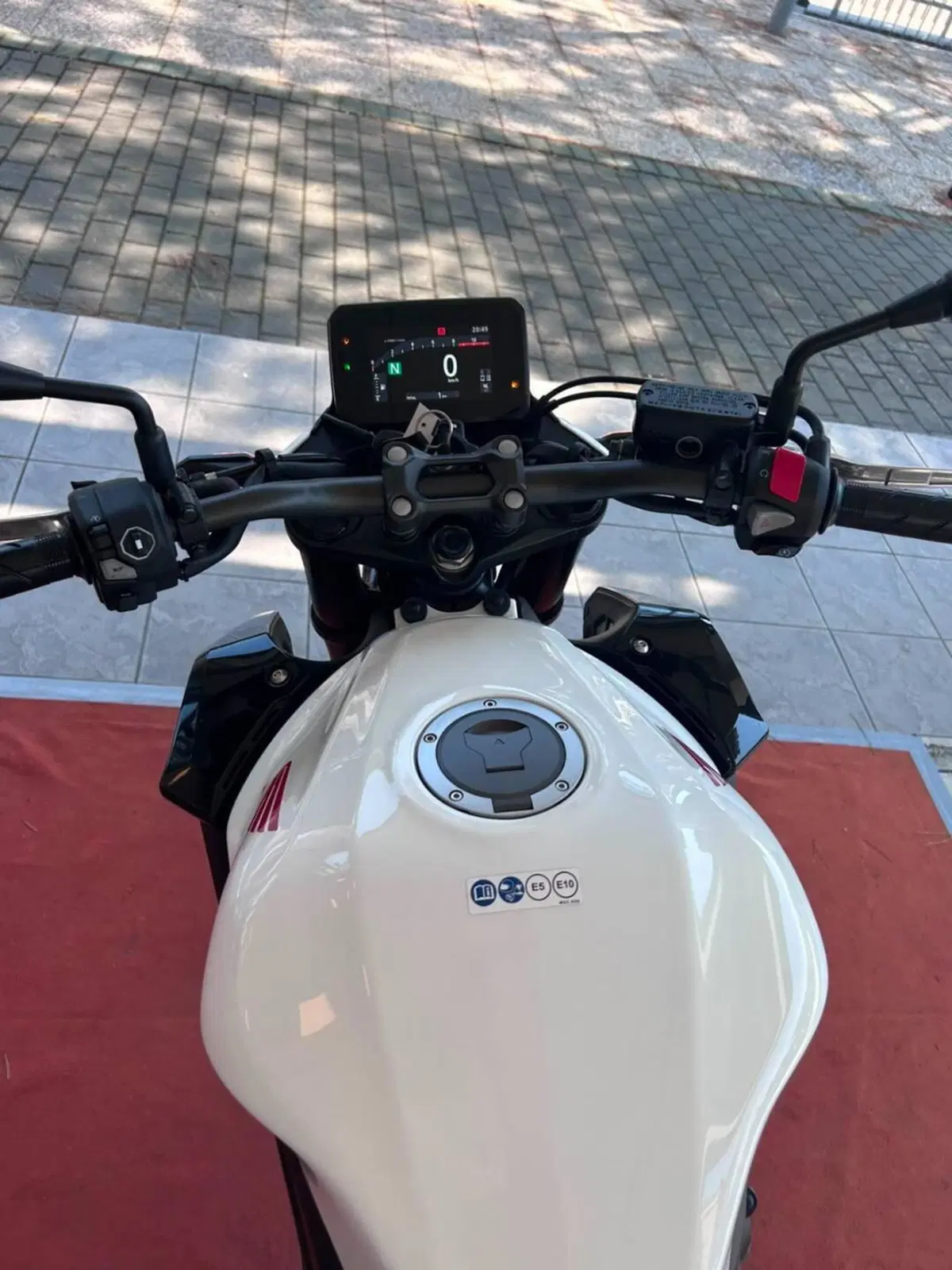 Honda CB 500 Hornet (2024 - 25) (4)