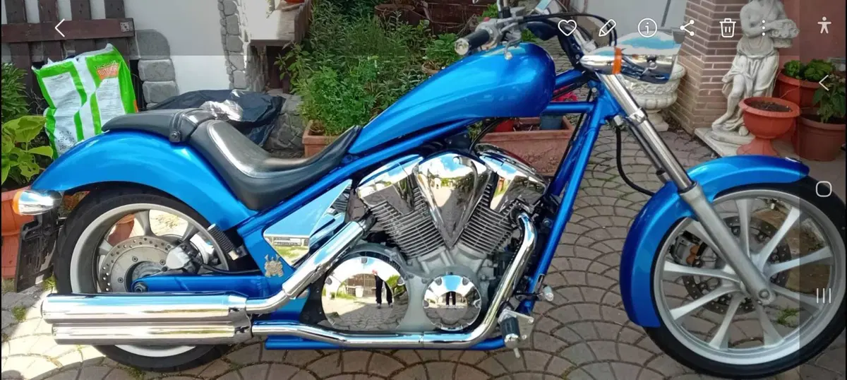 Honda VT 1300 CX (2009 - 16)
