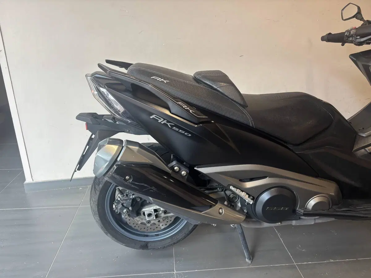 Kymco AK 550 (2017 - 19) (8)