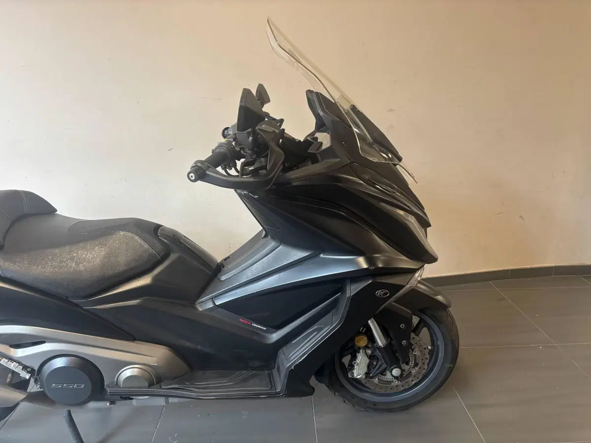 Kymco AK 550 (2017 - 19) (9)