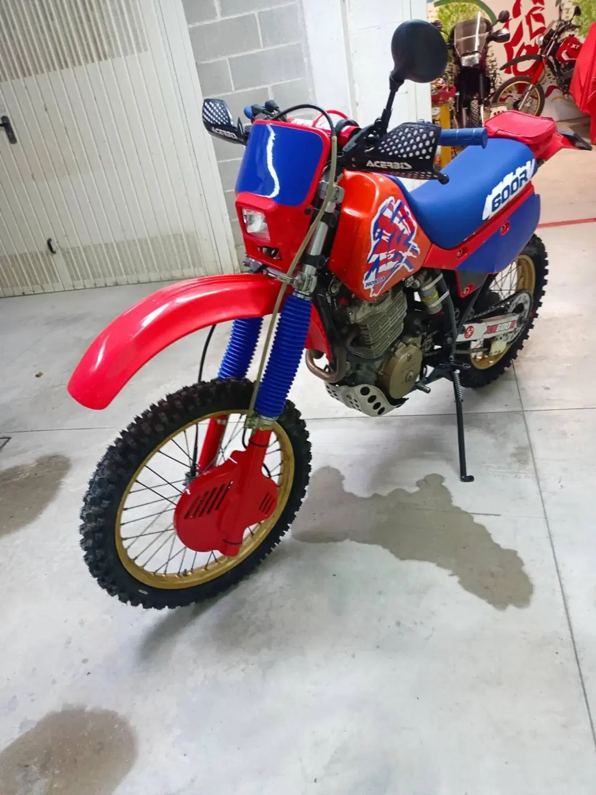 Honda Xr 600 r (2)