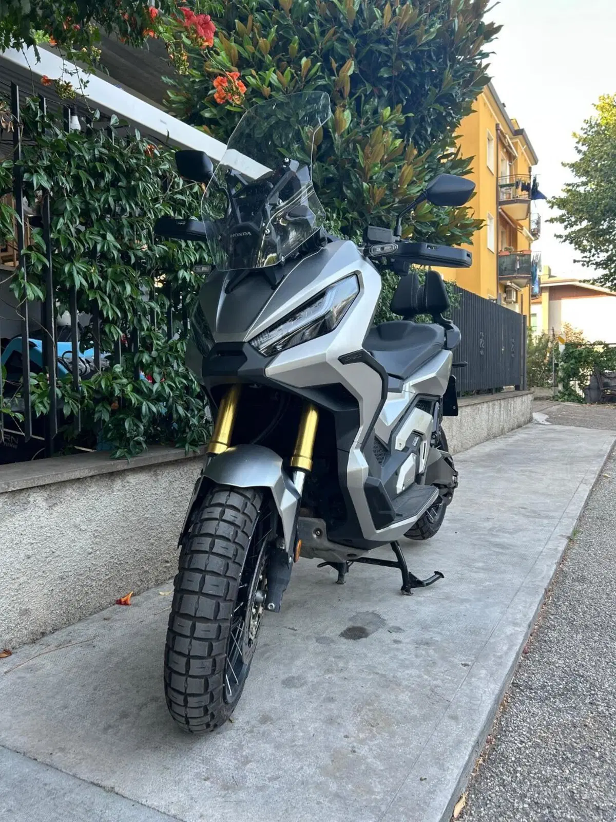 Honda X-ADV 750 DCT Travel (2021 - 24) (3)