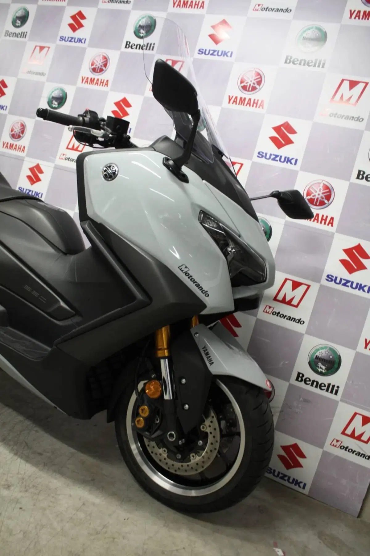 Yamaha T-Max 560 Tech Max (2025 - 26) (3)