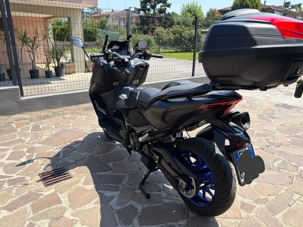Yamaha T-Max 560 (2022 - 24)