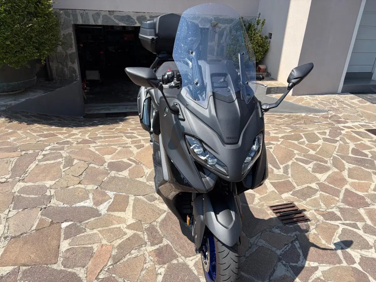 Yamaha T-Max 560 (2022 - 24) (5)