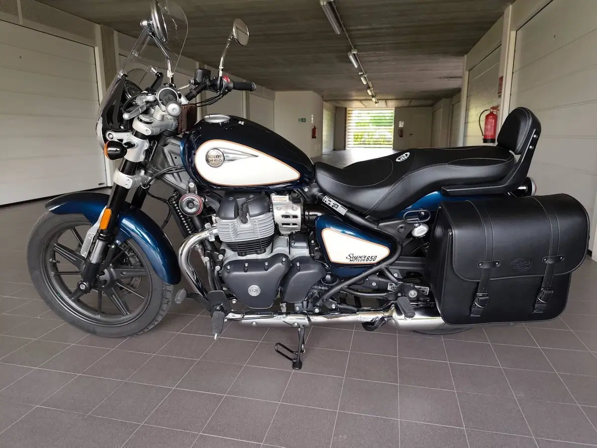 Royal Enfield Super Meteor 650 (2023 - 26)