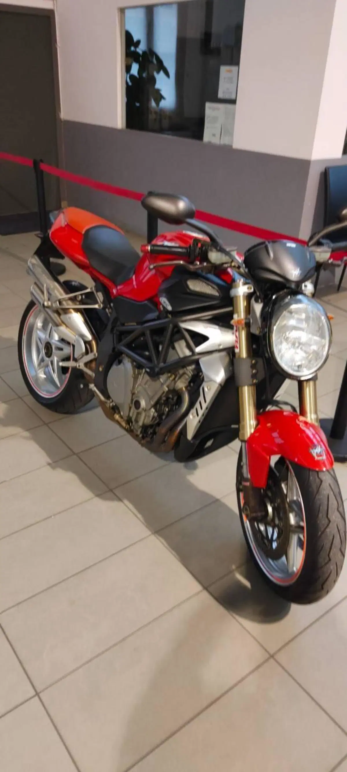 MV Agusta Brutale 750 S (2002 - 06)
