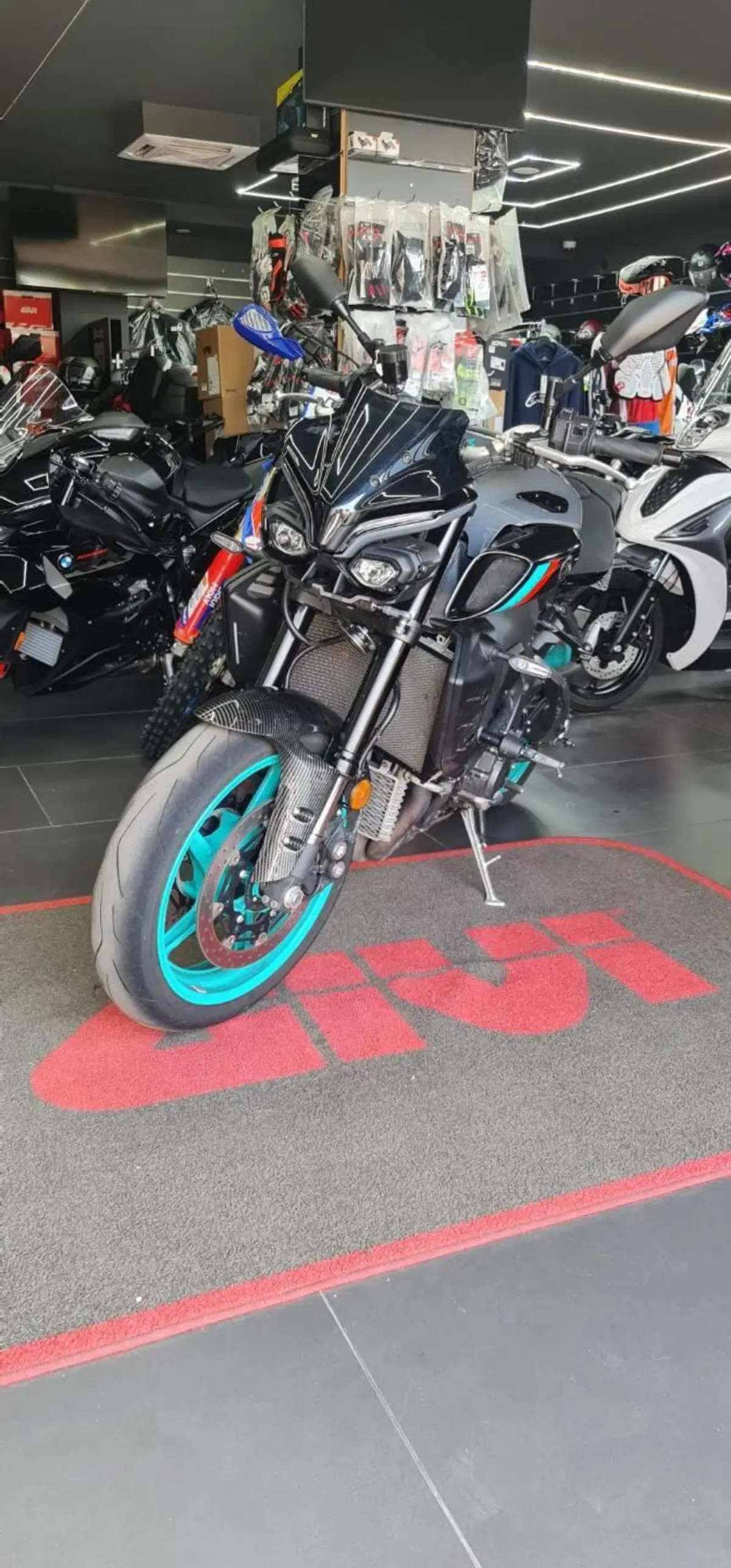 Yamaha MT-10 SP (2022 - 25)