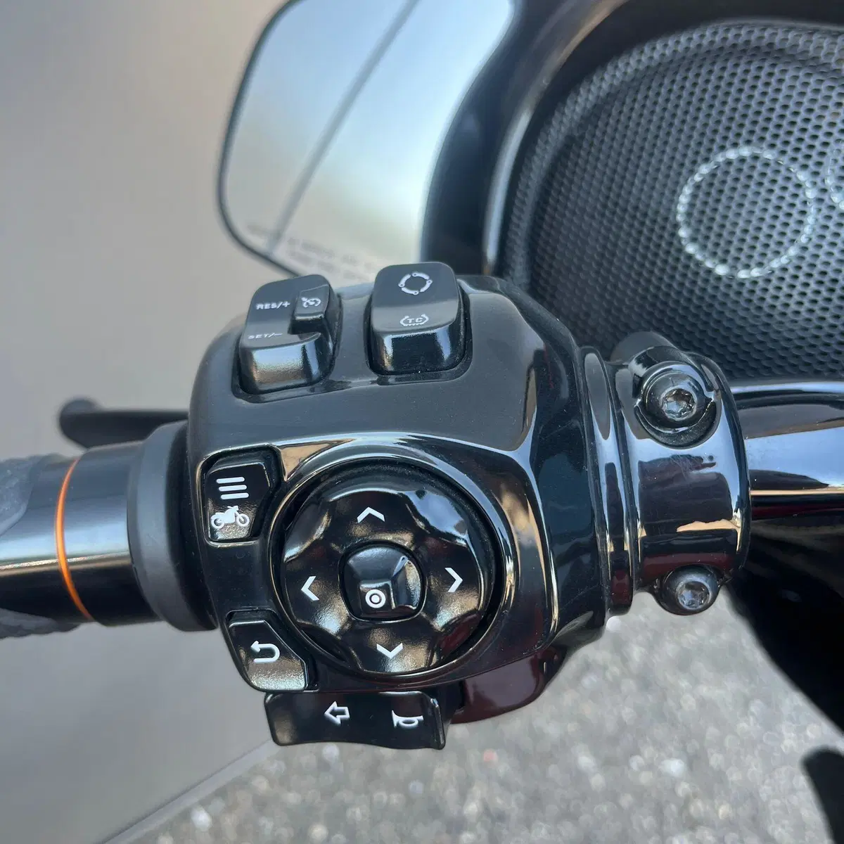 Harley-Davidson CVO Street Glide (2024) (15)