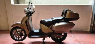 Aprilia Scarabeo 150 T (2000 - 02) usata