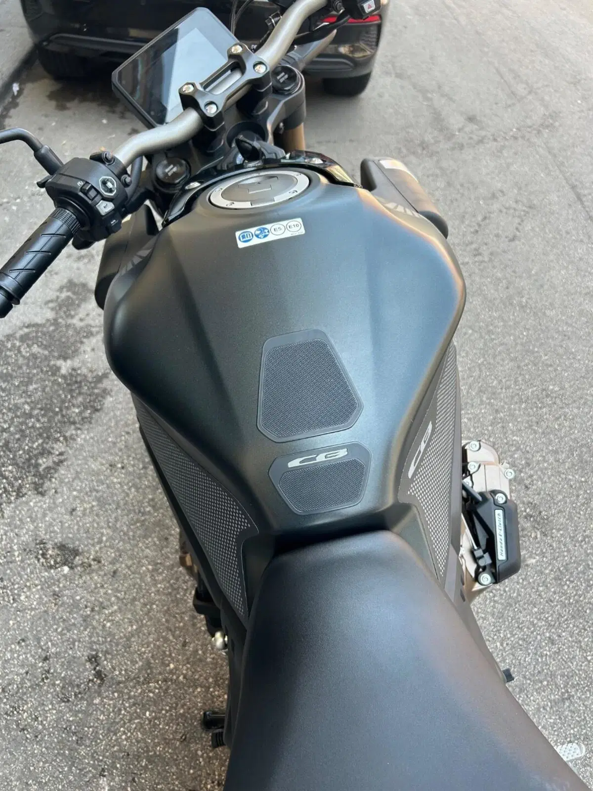 Honda CB 650 R E-Clutch (2024 - 26) (8)