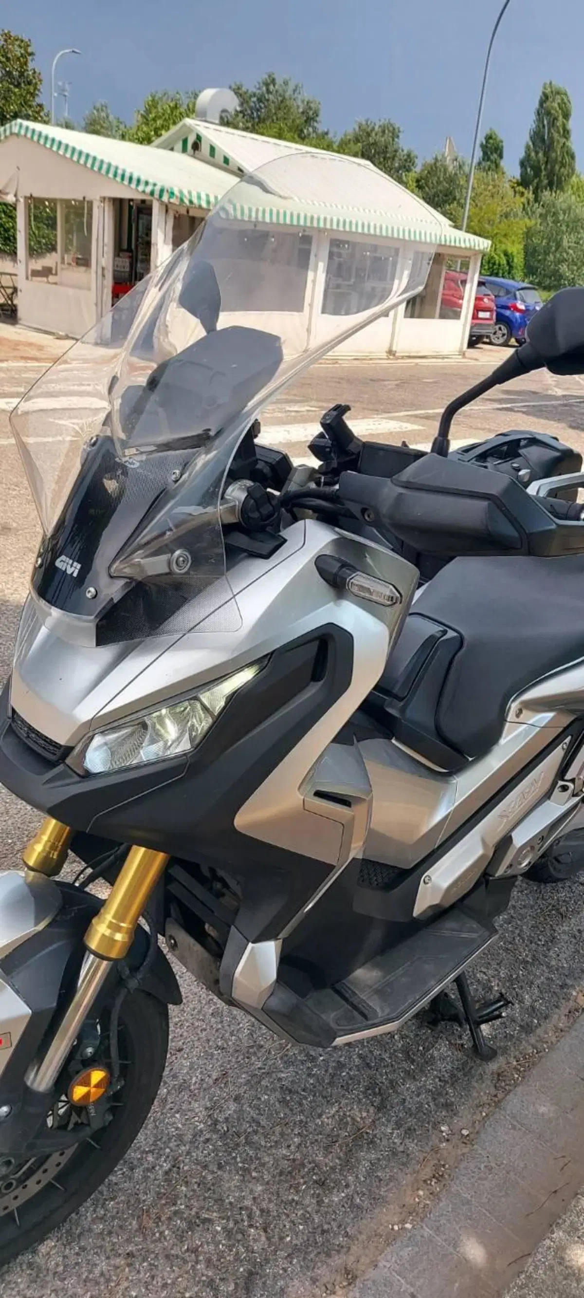 Honda X-ADV 750 (2017) (2)