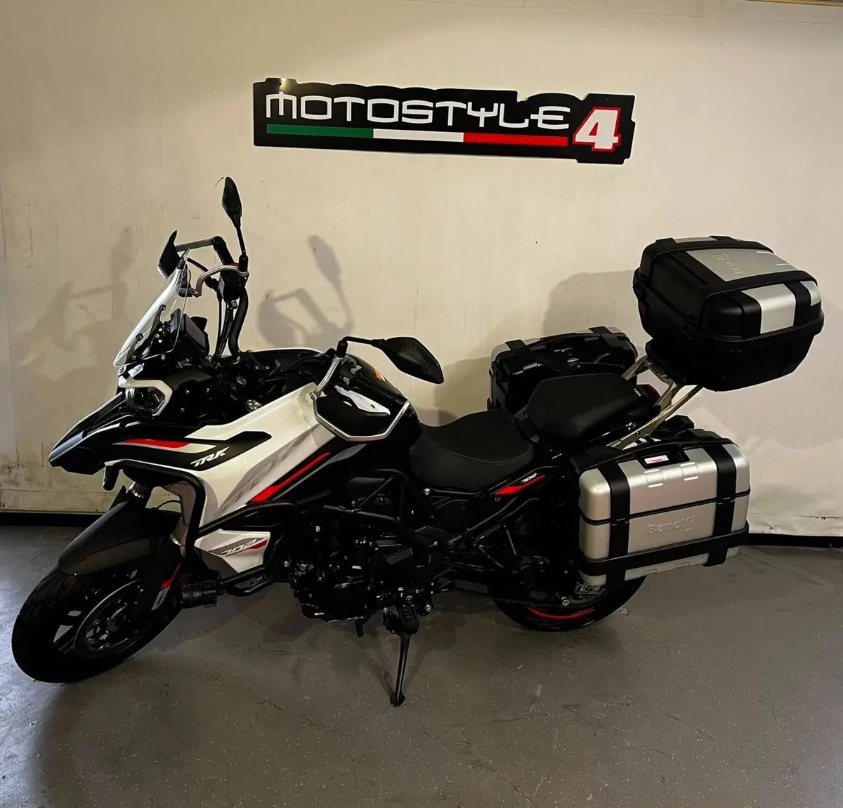 Benelli TRK 702 (2023 - 25) (2)