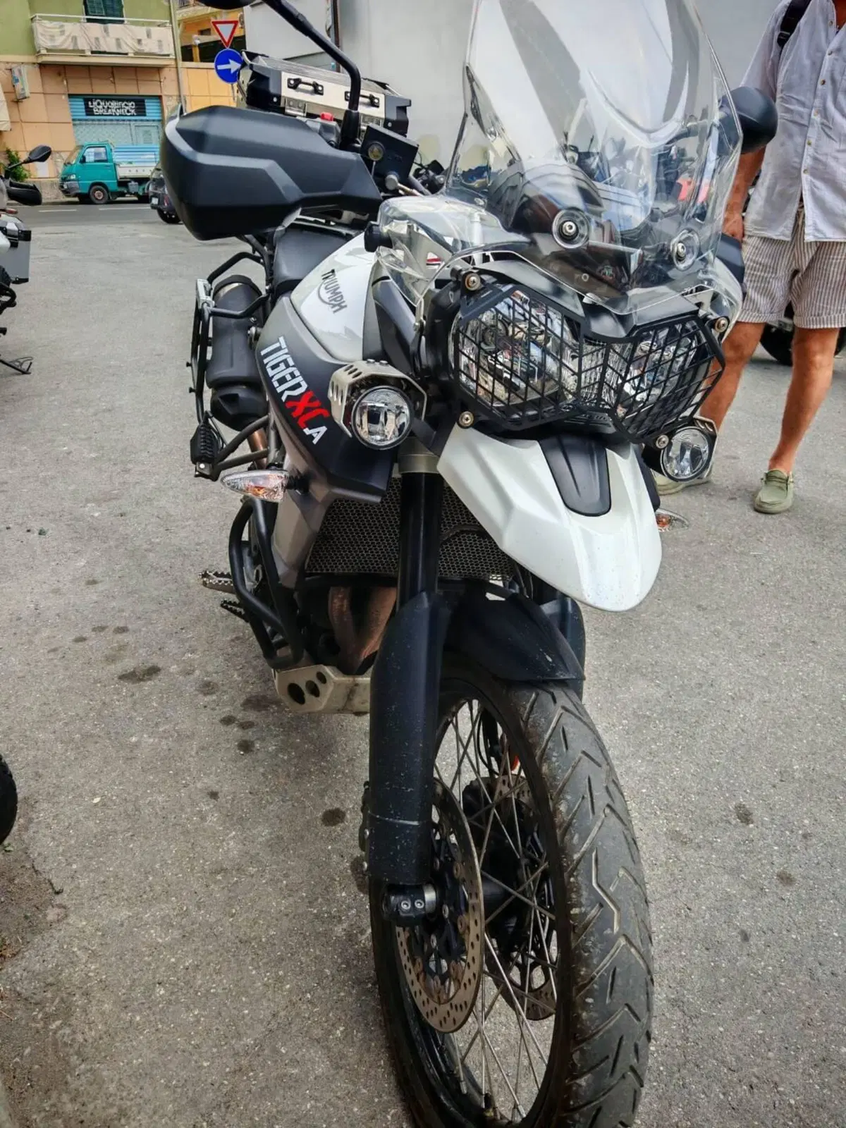 Triumph Tiger 800 XCa (2015 - 17) (4)