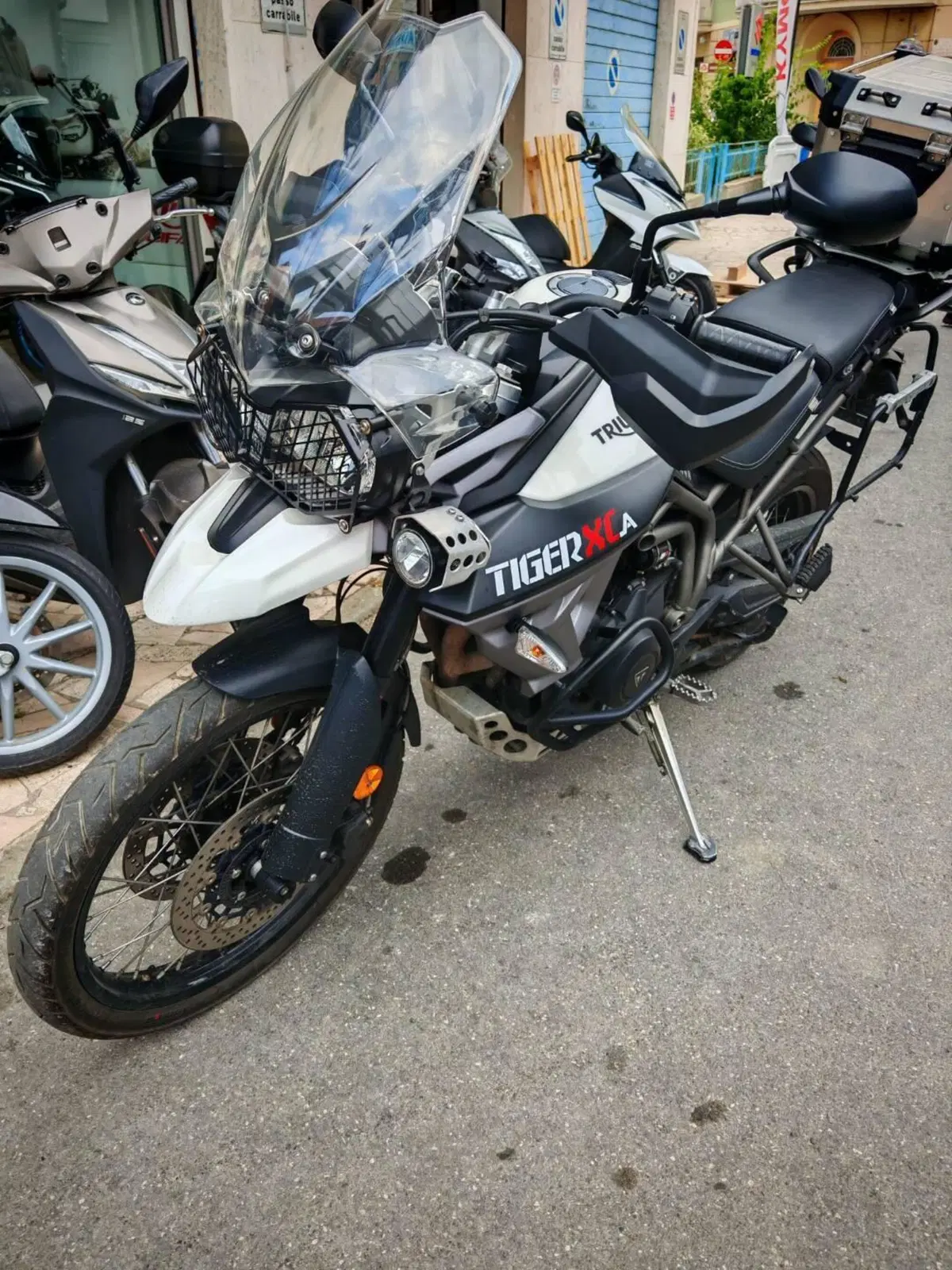 Triumph Tiger 800 XCa (2015 - 17) (2)