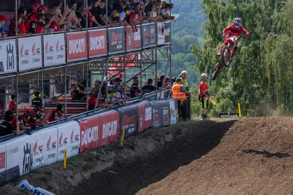MXGP 2026 Loket. È mai possibile un Herlings che non ti aspetti? Sì, se ci si dimentica per un attimo del confine tra fuoriclasse e leggenda [VIDEO] (7)