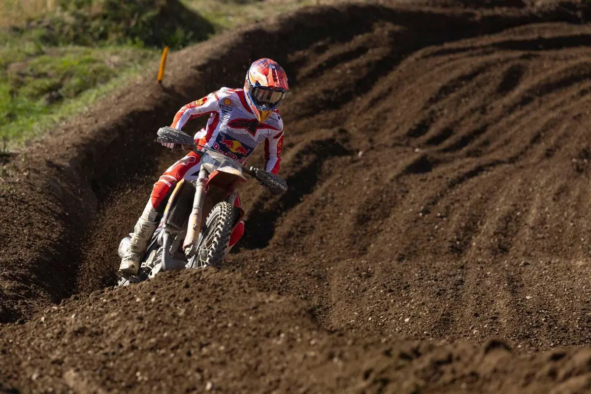 MXGP 2026 Loket. È mai possibile un Herlings che non ti aspetti? Sì, se ci si dimentica per un attimo del confine tra fuoriclasse e leggenda [VIDEO] (19)