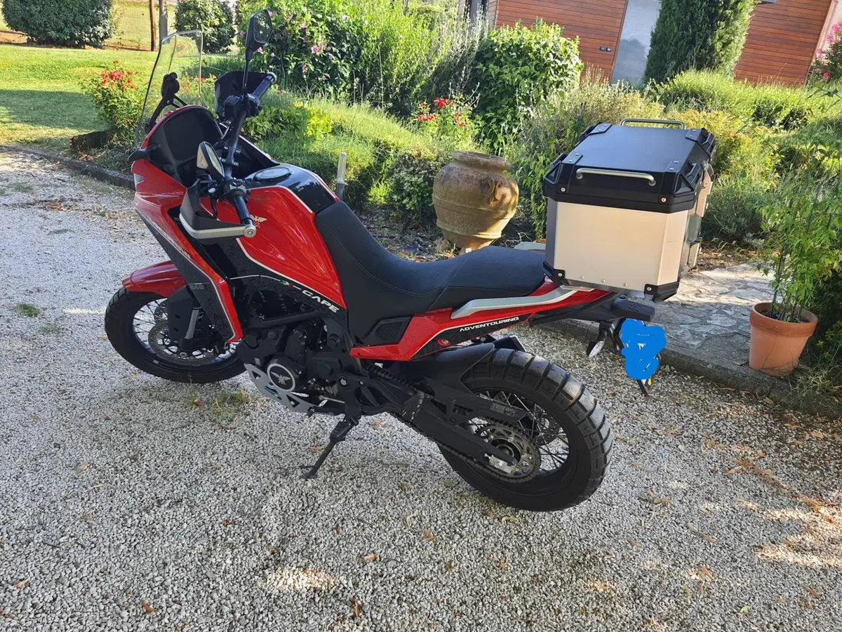 Moto Morini X-Cape 650 (2021 - 26) (3)