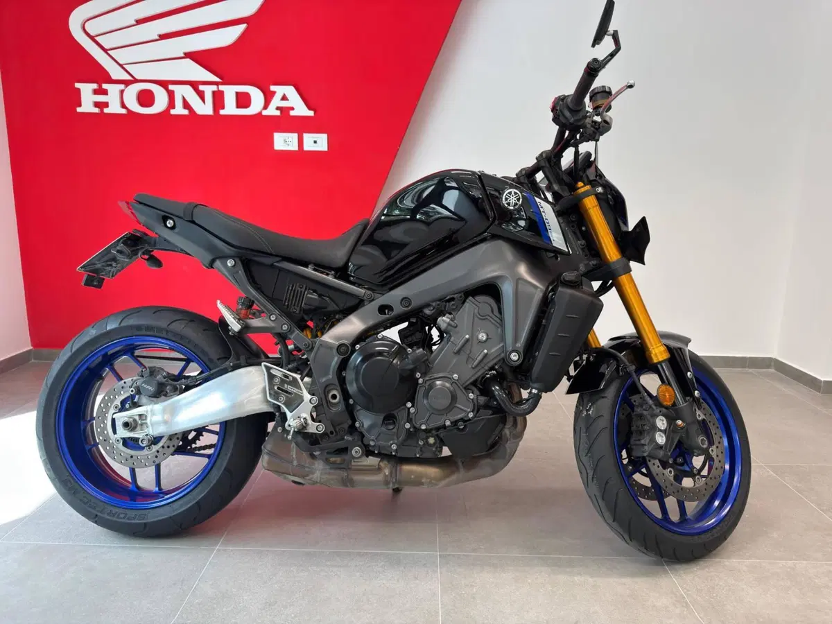 Yamaha MT-09 SP (2021 - 23) (8)