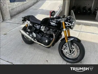 Triumph Thruxton RS (2020 - 25) usata