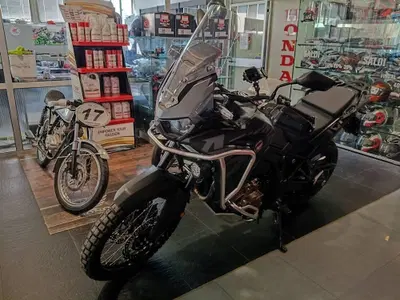 Honda Africa Twin CRF 1100L DCT (2022 - 23) usata