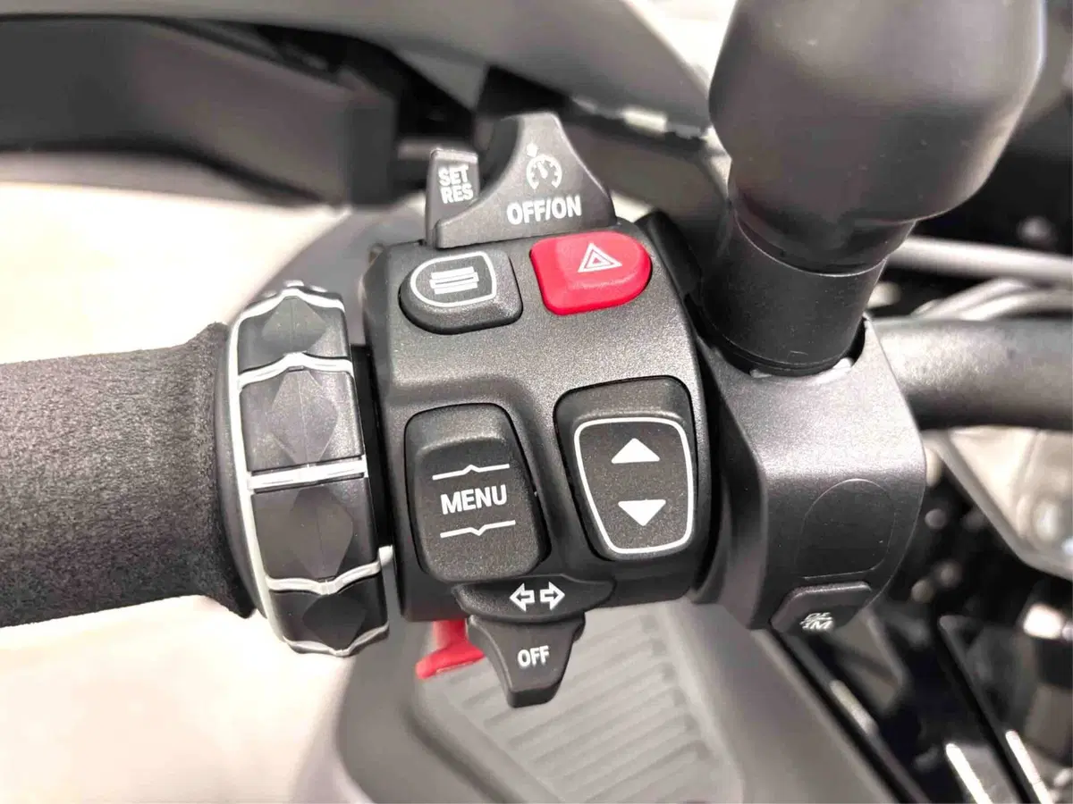 Bmw R 1300 GS Adventure ASA (2025 - 26) (7)