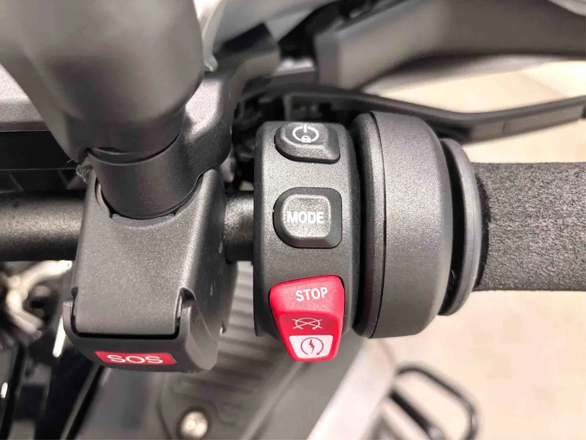 Bmw R 1300 GS Adventure ASA (2025 - 26) (8)