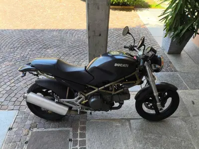 Ducati Monster 600 Dark (1998 - 01) usata