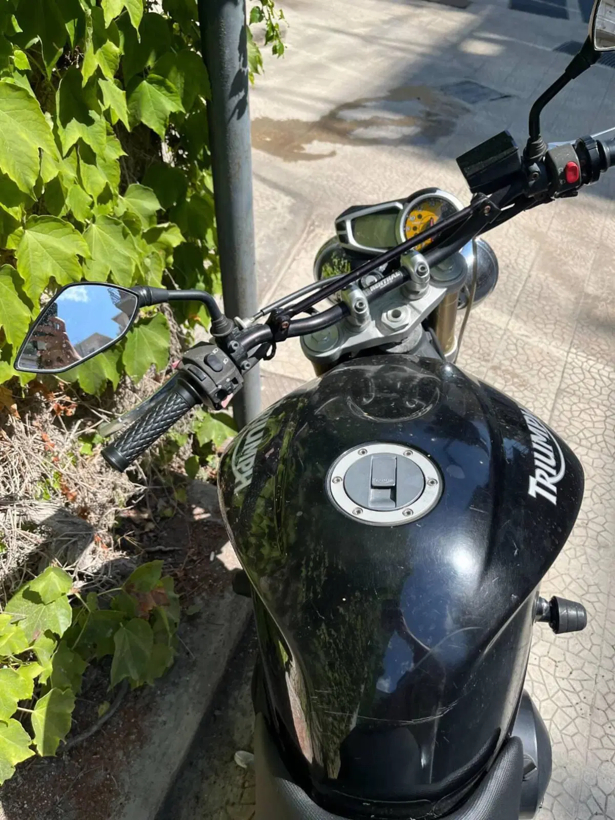 Triumph Street Triple (2007 - 12) (2)